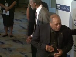Sidney Poitier and Quincy Jones at 2012 Icon Award Stock Footage