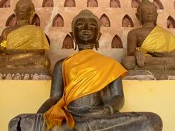 Buddha Statue in Wat Si Saket (Dolly Shot) Stock Footage