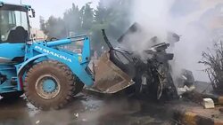 CLEAN : Car bomb kills five in Syria border town: monitor News Clip