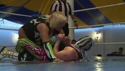 VOICED : Las luchadoras transgenero de Mexico News Clip