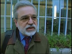 Wolfowitz vows to stay on as World Bank president News Clip