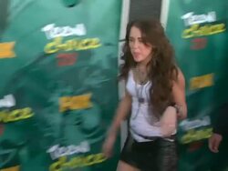 EVENT CAPSULE REPORTER/CHYRON: 2009 Teen Choice Awards, Universal City, CA, USA, 08/09/09 Stock Footage