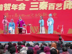 MS PAN Chinese folk artists performing traditional opera at temple fair to celebrate chinese spring festival  AUDIO  / xi'an, shaanxi, china Stock Footage
