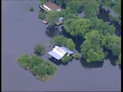 Sandbag levee holding Mississippi fails; town evacuated News Clip