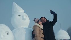 Shimmering ice city unveiled in Harbin Instructional Video