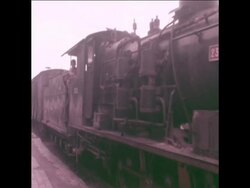 SYND 14 6 78 CHINESE RESIDENTS LEAVING FOR CHINA News Clip