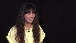 Connie Wang - features writer at Refinery29 - gives her style analysis of fashion on the Emmy carpet Instructional Video