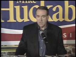 Romney fights to Iowa finish; rivals gang up News Clip