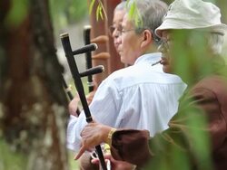 LS Old man playing chinese traditional musical instruments(Erhu and the Banhu) in park /Xi'an, Shaanxi, China Stock Footage