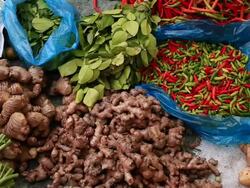 CU PAN Shot of various colorful vegetables / Luang Prabang, Laos Stock Footage