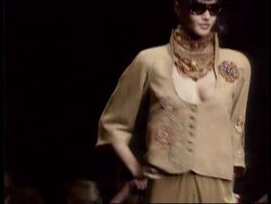 France - Lacroix Fashion Show Instructional Video