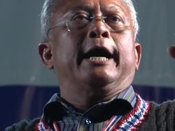 Suthep Thueaksuban Thai Protest Leader Stock Footage