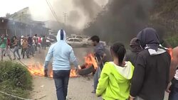 CLEAN : Fugitive chopper pilot supporters and police clash in Caracas News Clip