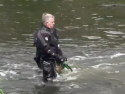 Police divers search for bodies of missing women News Clip