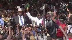 CLEAN : Kenyan opposition leader Odinga sworn in as people's president News Clip