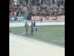 SYND 5-3-72 WOMEN'S SPEED-SKATING CHAMPIONSHIPS News Clip