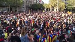 VOICED : Aliados del gobierno catalan piden que proclame la Republica News Clip