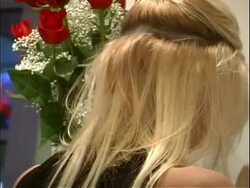 Blond hair extensions Stock Footage