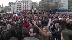 CLEAN : Hundreds join Charlie Hebdo pencil tribute in London News Clip