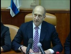 PM chairs cabinet mtng; comments on discovery of suicide belt, belt destroyed News Clip