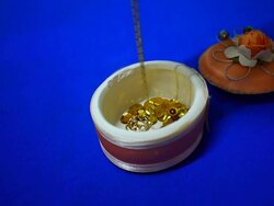 Gold chain was storing in the box Stock Footage