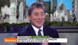 How LinkedInÃ·s Business Power Controls Users'Behavior News Clip