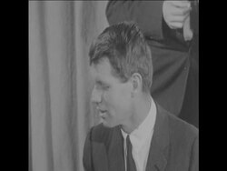 CAN 088 UNITED STATE SECRETARY OF STATE KENNEDY VISITS LONDON News Clip