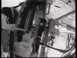 SPACE/USA: SPACE SHUTTLE ENDEAVOUR: SPACEWALK Instructional Video