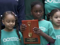 Juliana Stevenson, Stephanie Adams, Kelly Meyer, Lindsay Fry, Perri Lawrie and kids at American Heart Association Teaching Gardens Planting in Harlem Stock Footage