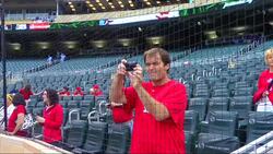 St. Louis Cardinals manager Mike Matheny and fans react to allegations that the team breached the Houston Astros' internal database. (June 17) News Clip