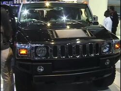 2003 Hummer H2 montage Stock Footage