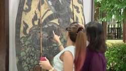 Children learn dying art of shadow puppetry News Clip