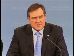 EU defence ministers meet Instructional Video