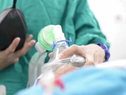 Pre Oxygeanation before insert endotracheal tube Stock Footage