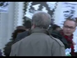 VOICED: Ultimo recurso de Julian Assange News Clip