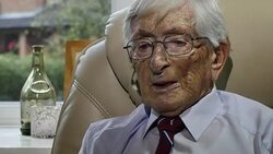 Memorial To Honor WWII 'Guinea Pig Club' Members - Interview with member Sandy Saunders News Clip