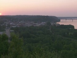 WS Shot of Hannibal  Mississippi river at sunset / Hannibal, Missouri, United States Stock Footage