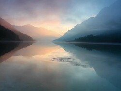waves on the lake plansee, tirol, austria Stock Footage