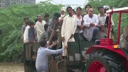 Floods in Karachi after heavy rain Instructional Video