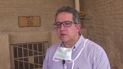 VOICED : Descubren momias y figuras funerarias en antigua tumba egipcia News Clip