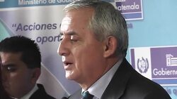 CLEAN : Guatemalan president vows to stay despite graft probe News Clip