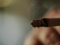Cigarro na mpo Stock Footage