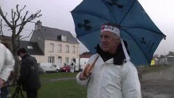 CLEAN : Greenpeace protests nuclear fuel cargo News Clip