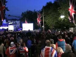 ATMOSPHERE: BBC Concert Diamond Jubilee at Buckingham Palace on June 04, 2012 in London, England (Footage by WireImage Video/Getty Images) Stock Footage
