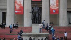 Stock shots from around America in the run up to the US Presidential Elections. News Clip