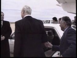 IRAQ: LATEST UN TEAM ARRIVE TO TRY AND DIFFUSE CRISIS News Clip