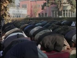 Karzai celebrates Eid, visits mosque News Clip