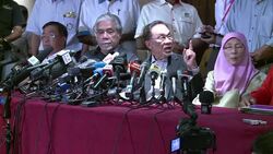 CLEAN : Malaysian regime wins polls Anwar alleges News Clip