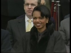 WRAP Bush and Royals arrive for ceremony at Buckingham Palace News Clip