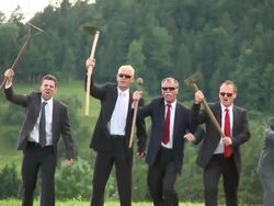 HD: Fighting Businessmen Stock Footage